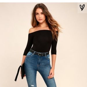 🌼Off the shoulder top🌼